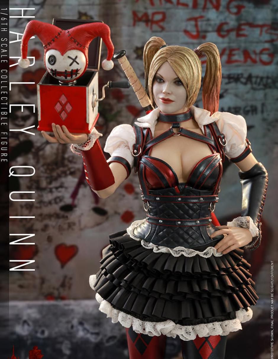 Figura de colección Arkham Asylum Harley Quinn collectors 9