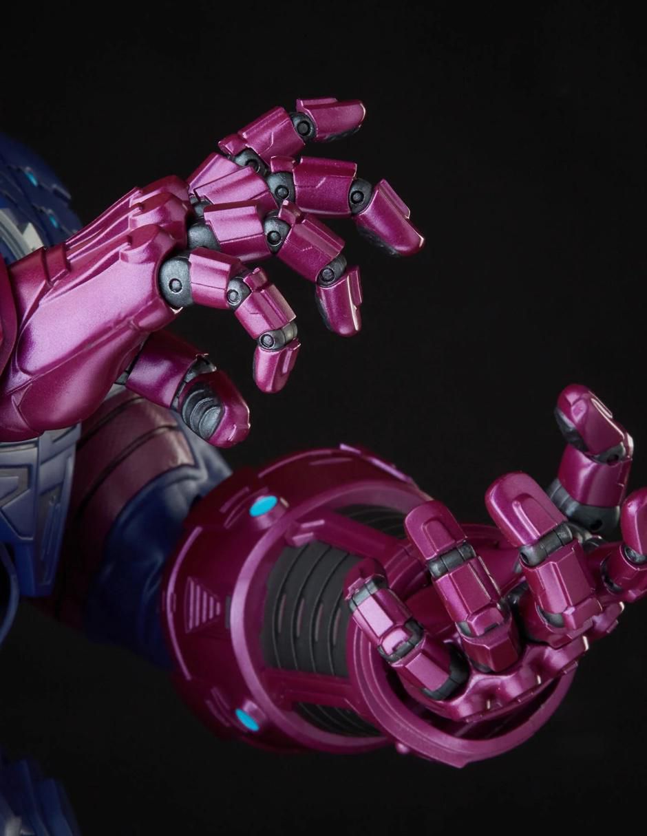 Figura de colección Marvel: Avengers Legends Series Galactus collectors con luz