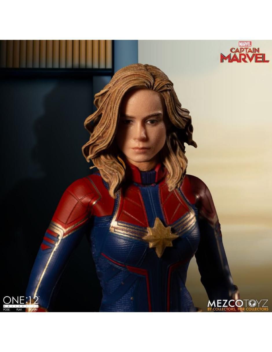 Figura de colección Marvel: Avengers Captain Marvel Deluxe 9