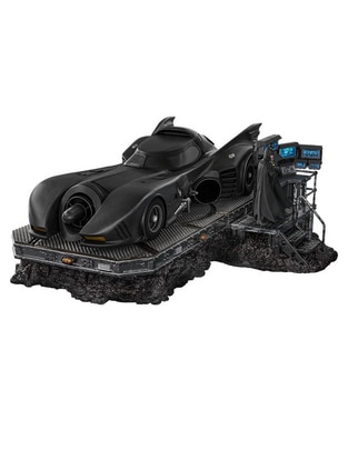 Escultura Iron Studios Batmobile