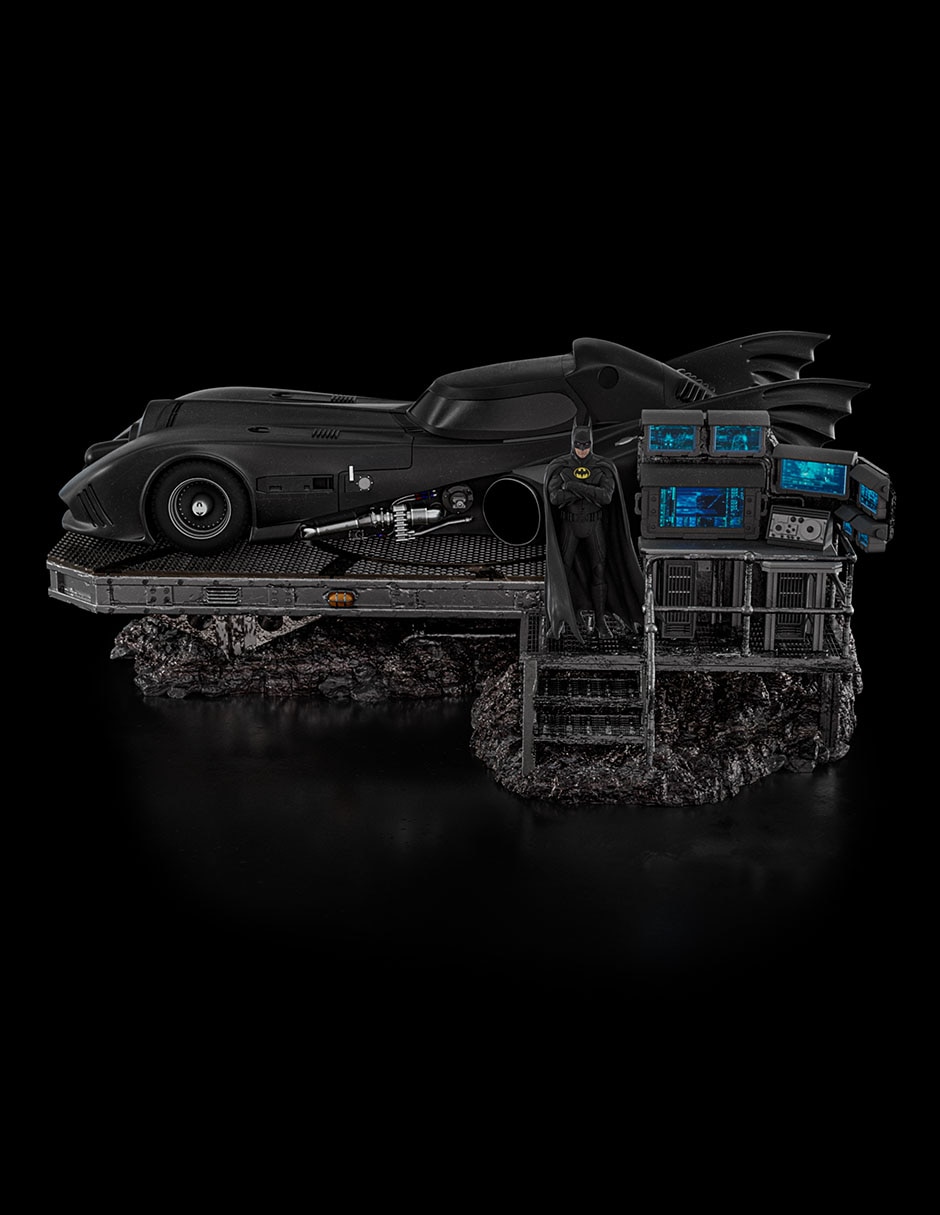 Escultura Iron Studios Batmobile