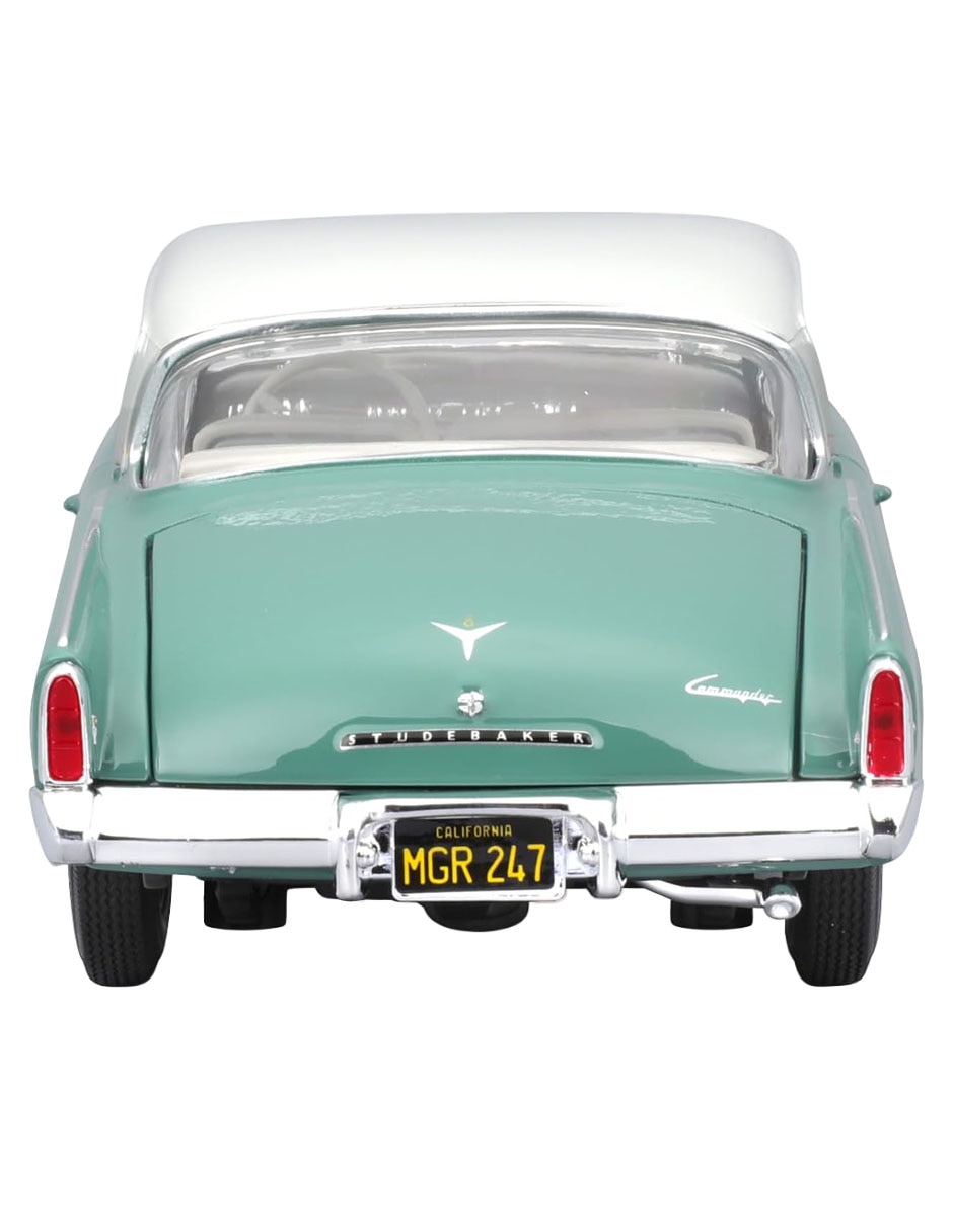 Vehículo 1:18 1953 studebaker starliner 5