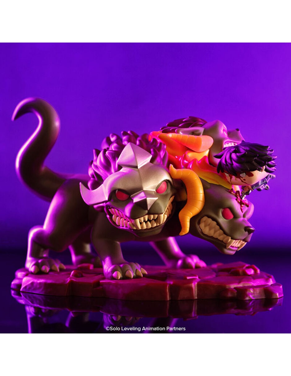 funko pop! Deluxe solo leveling sung jinwoo vs cerberus 2