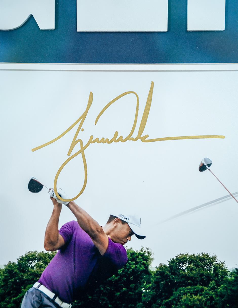 Póster autografiado por Tiger Woods Collection Inc